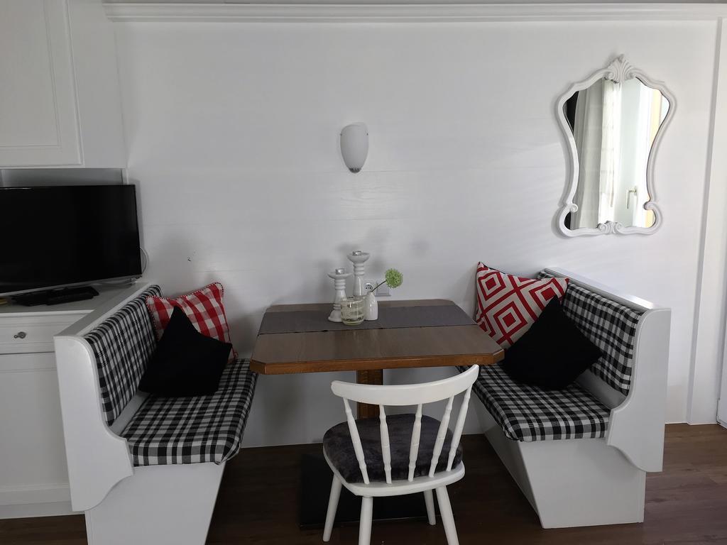Hotel Haus Tirolerland Oetz Zewnętrze zdjęcie